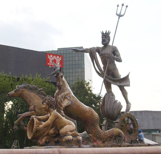 Historia: La fuente de Neptuno en la Macroplaza